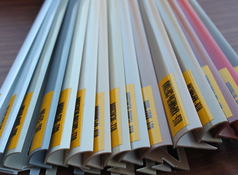 Уголок пластиковый пвх