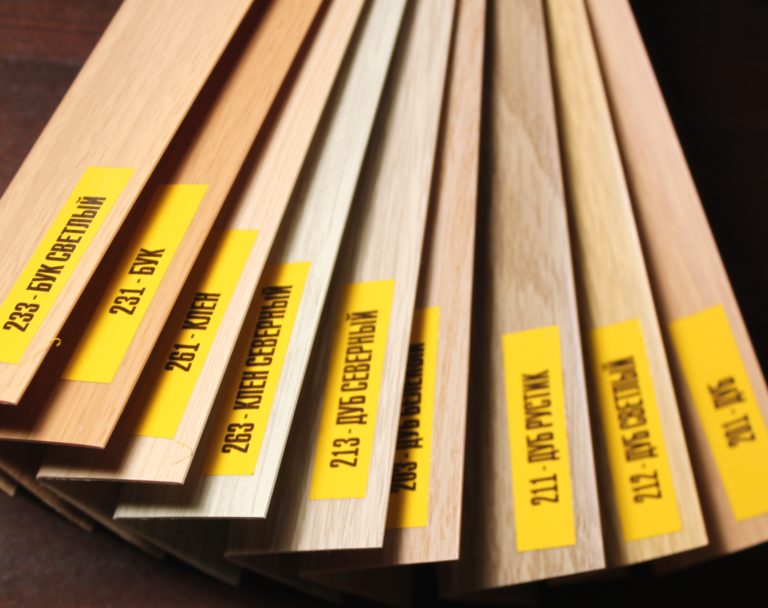 Уголок пластиковый ПВХ