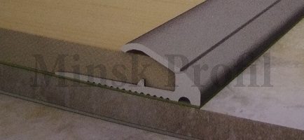 Уголок для окантовки напольных покрытий